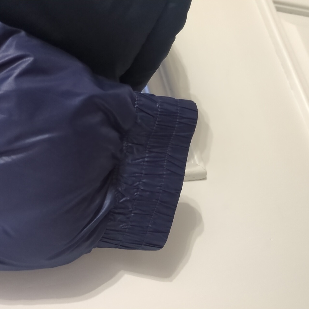 Columbia Women's Puffer Jacket - Picture 3 of 5